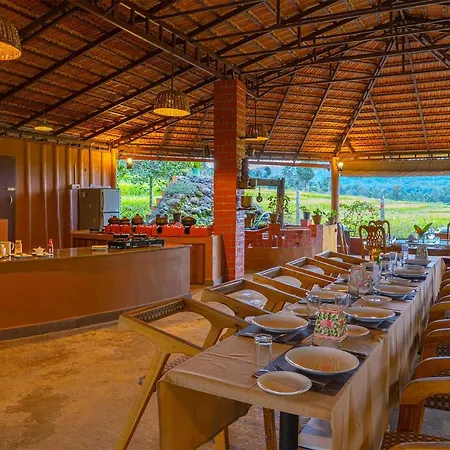 Stayvista At Firefly By The River With Breakfast Kushalnagar Exterior photo