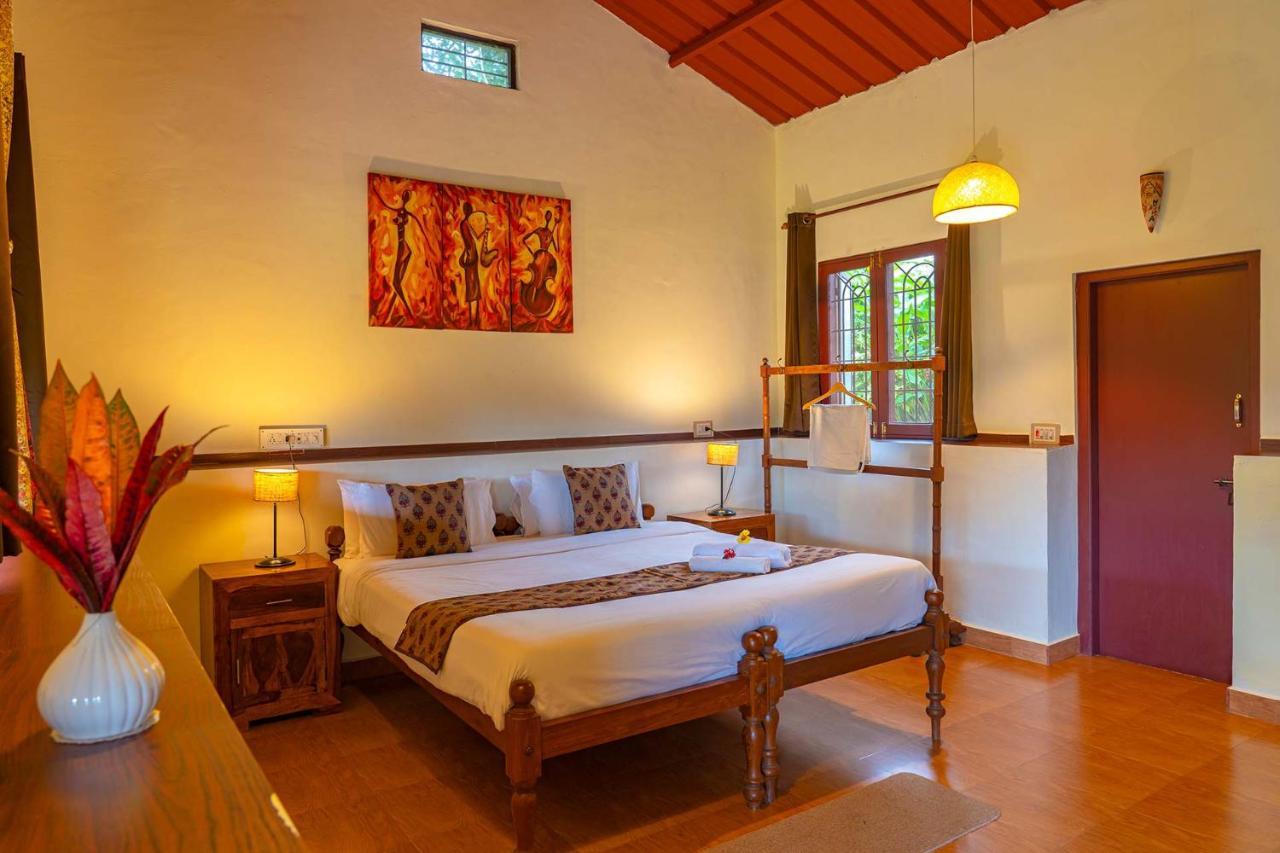 Stayvista At Firefly By The River With Breakfast Homestay Kushalnagar